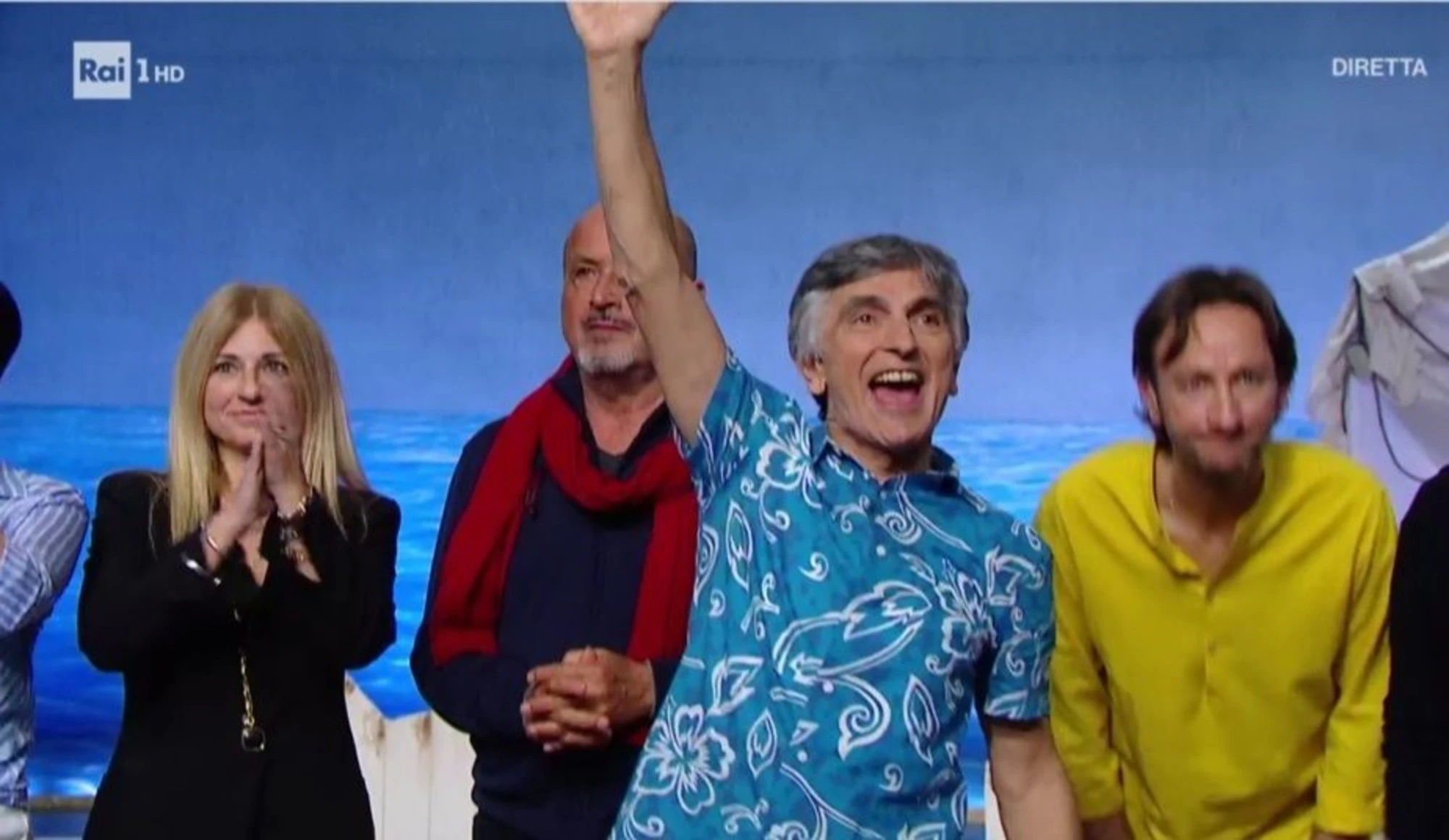 Rai 1, Vincenzo Salemme a teatro è una garanzia