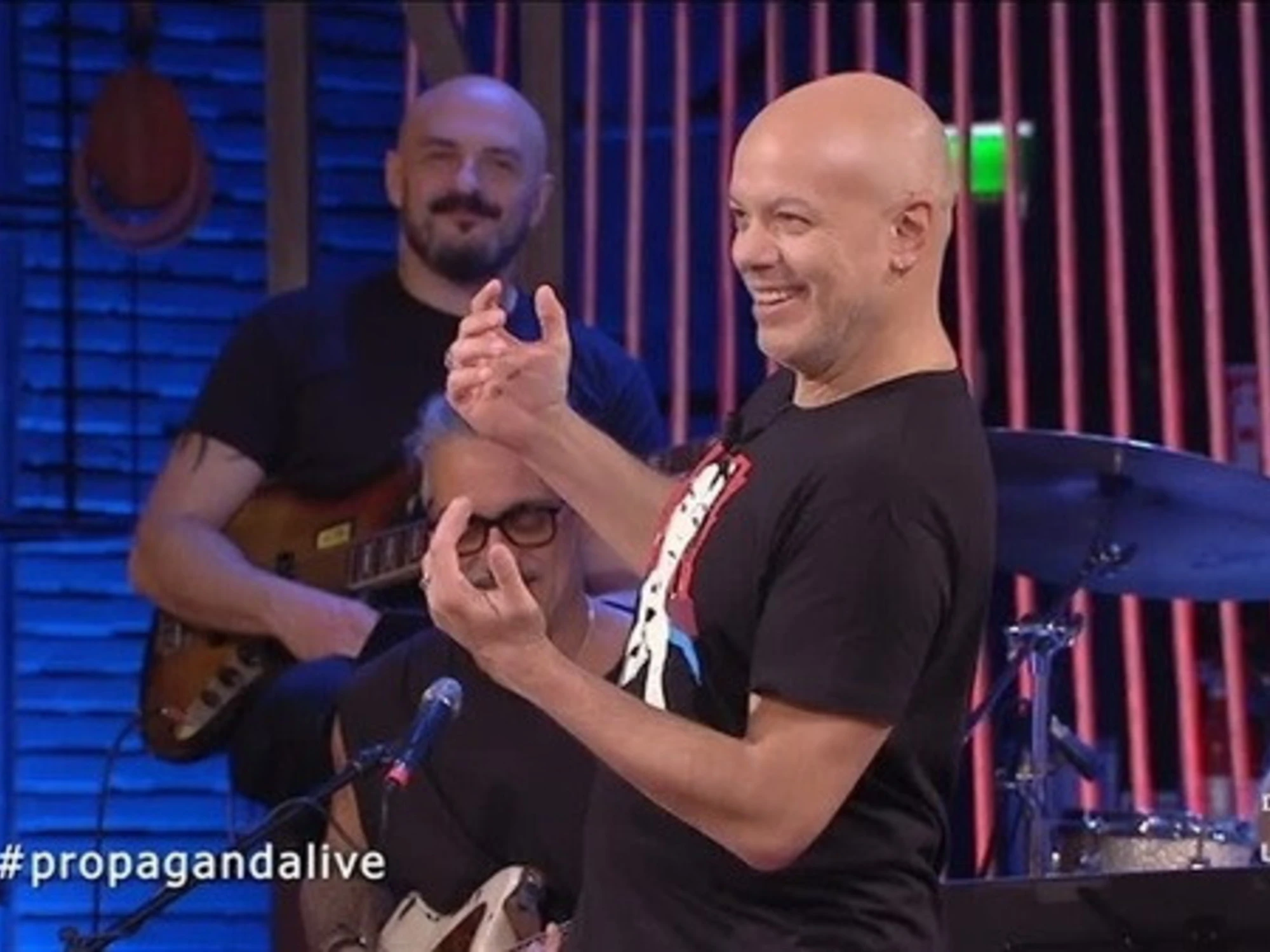 Propaganda Live, Diego Bianchi in delirio per le toghe rosse: lo show su La7