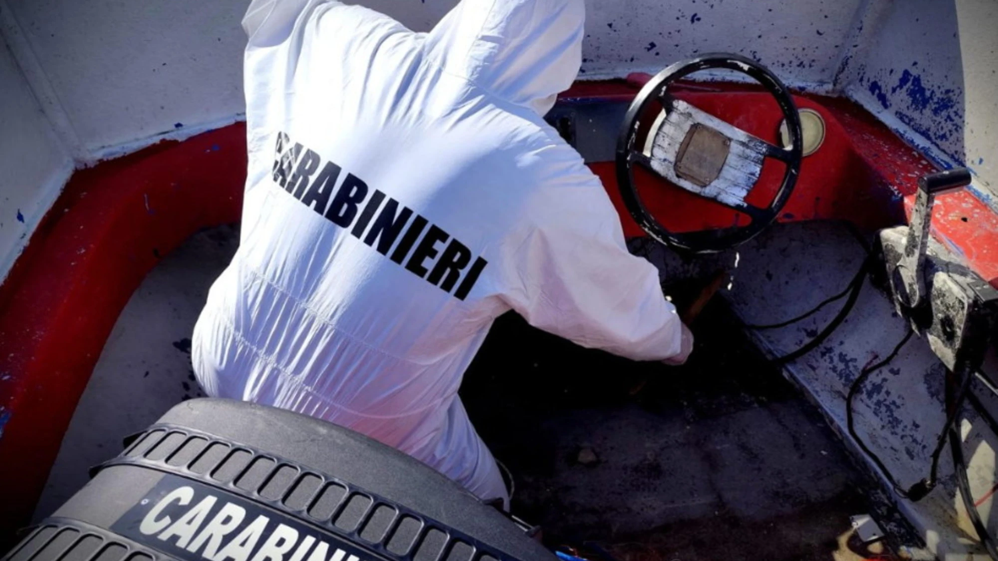 Sardegna, 17enne travolta dal barchino di migranti: arrestato il presunto scafista