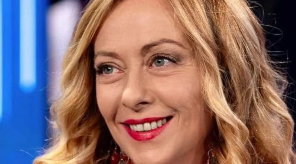 Giorgia Meloni posta il sondaggio che spiana la sinistra: "FdI al 30%, per me significa una cosa sola"