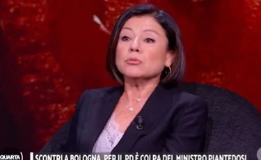 Quarta Repubblica, figuraccia-De Micheli: balbetta e viene travolta in tv