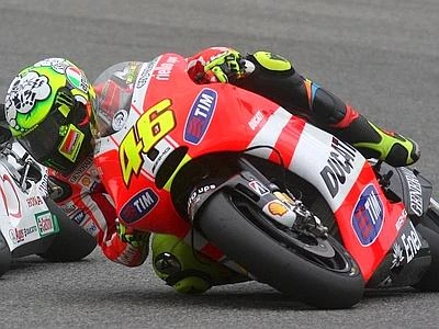 Vale Rossi batte tutti su Twitter, il 'dottore' è il più seguito del Motomondiale