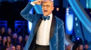 Grande Fratello Vip, stop per Signorini? Perché la chiave è mercoledì sera. E il conduttore...