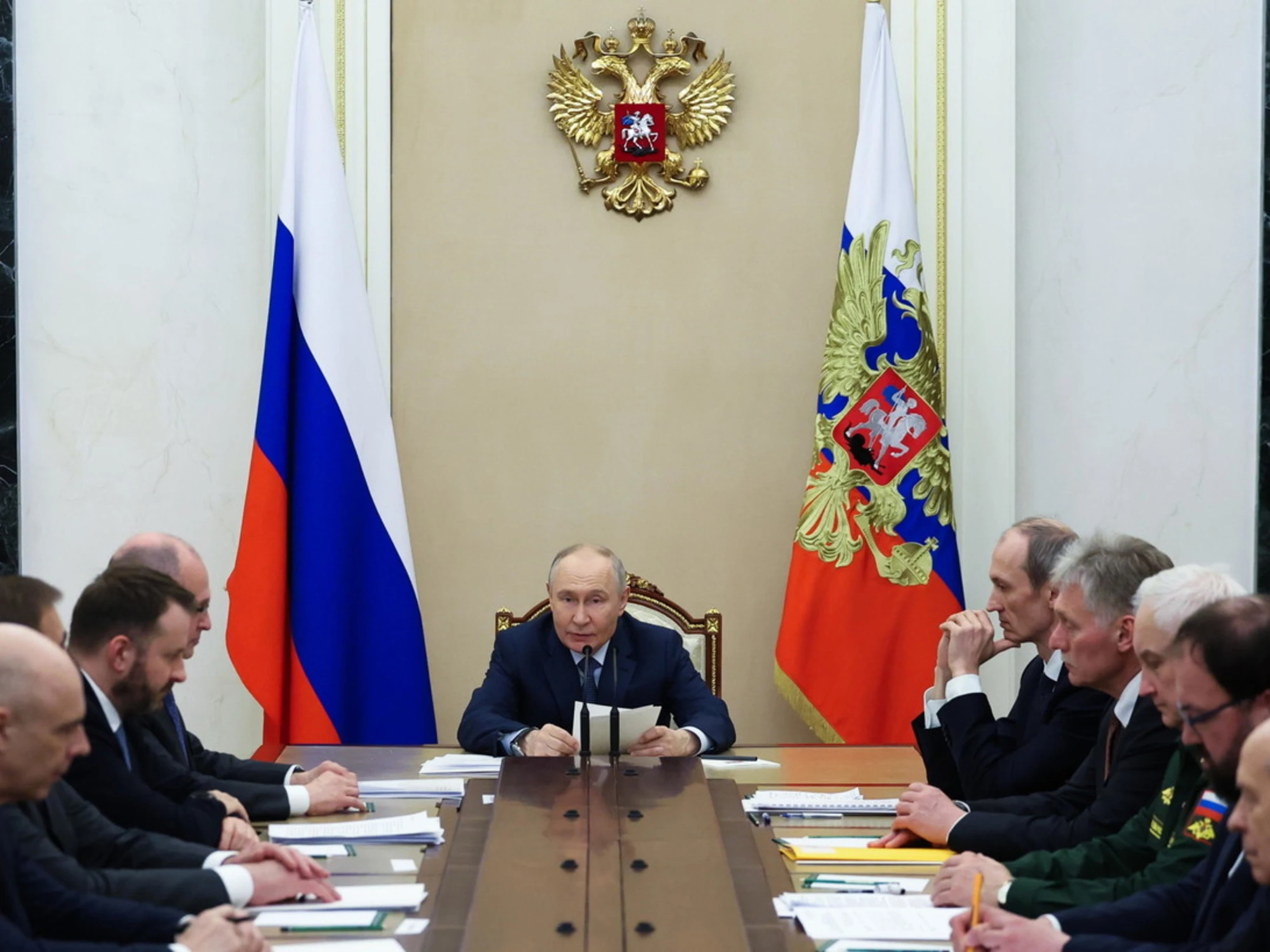 Vladimir Putin vieta gli orologi di polso: cosa terrorizza lo Zar