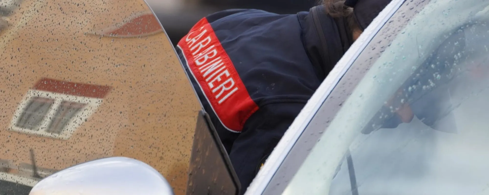 Cagliari, inseguimento con la pantera dei carabinieri: speronata, chi beccano sull'auto pirata