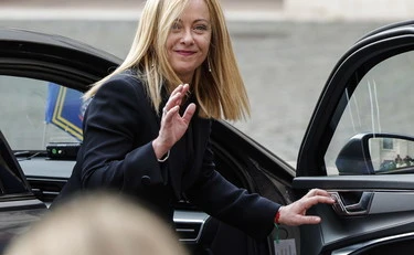 Supermedia, Meloni fa il vuoto sul Pd. C'è un dato inaspettato: ecco chi cresce