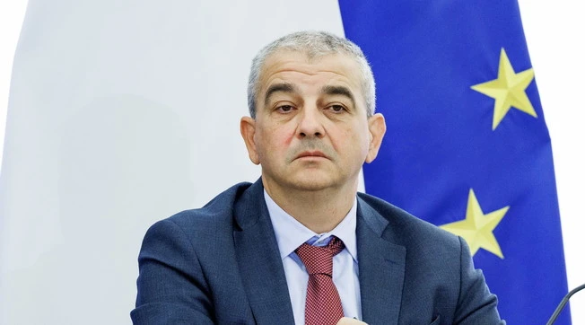 Immigrazione, Fazzolari: "Ong, ecco il decreto che le fermerà"