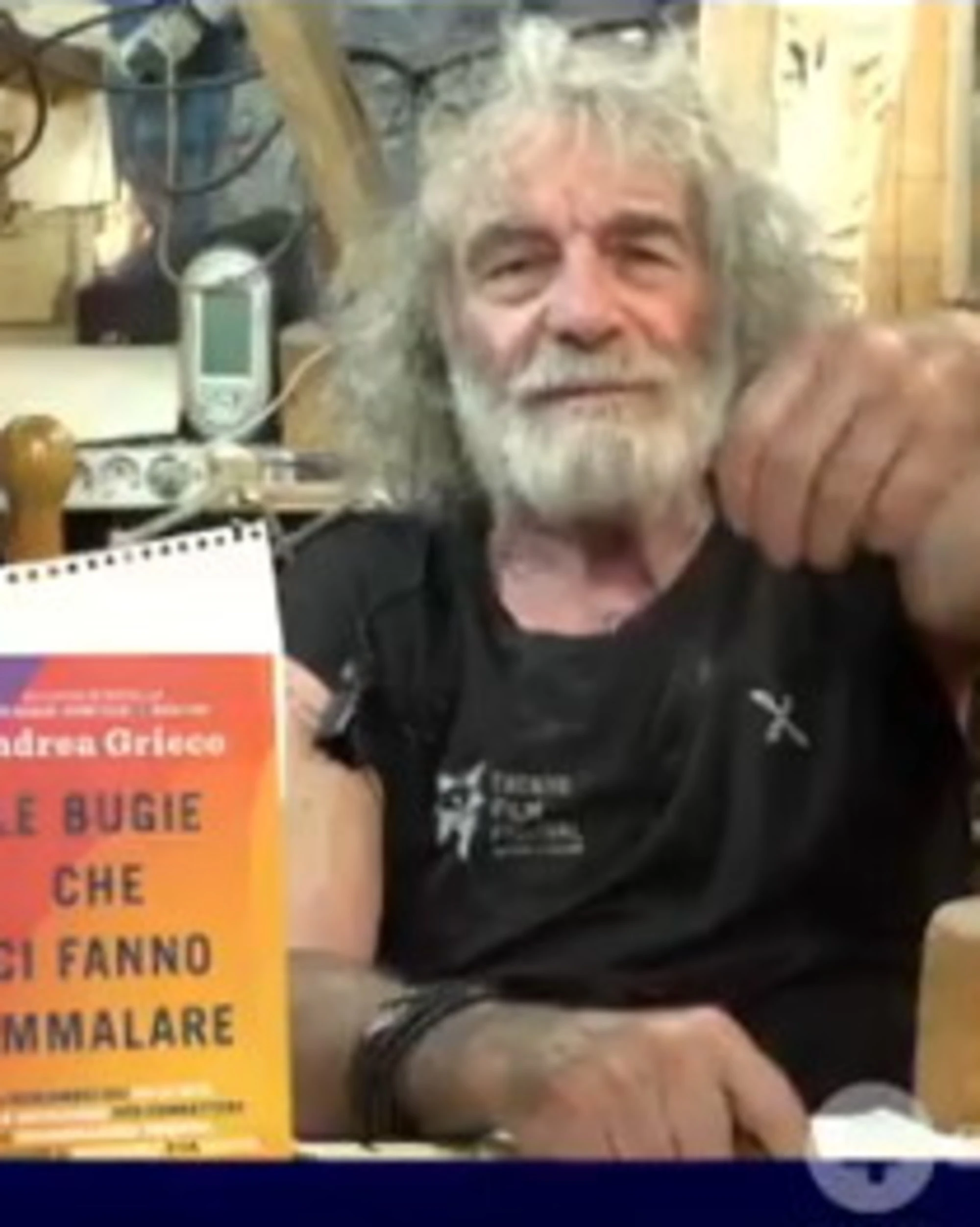 Mauro Corona, la sentenza: "Anche a sinistra non vogliono gli immigrati"