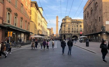 Bologna, maxi rissa tra africani in pieno centro: arrestato 24enne nigeriano