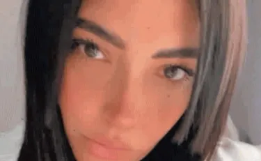 528x358
