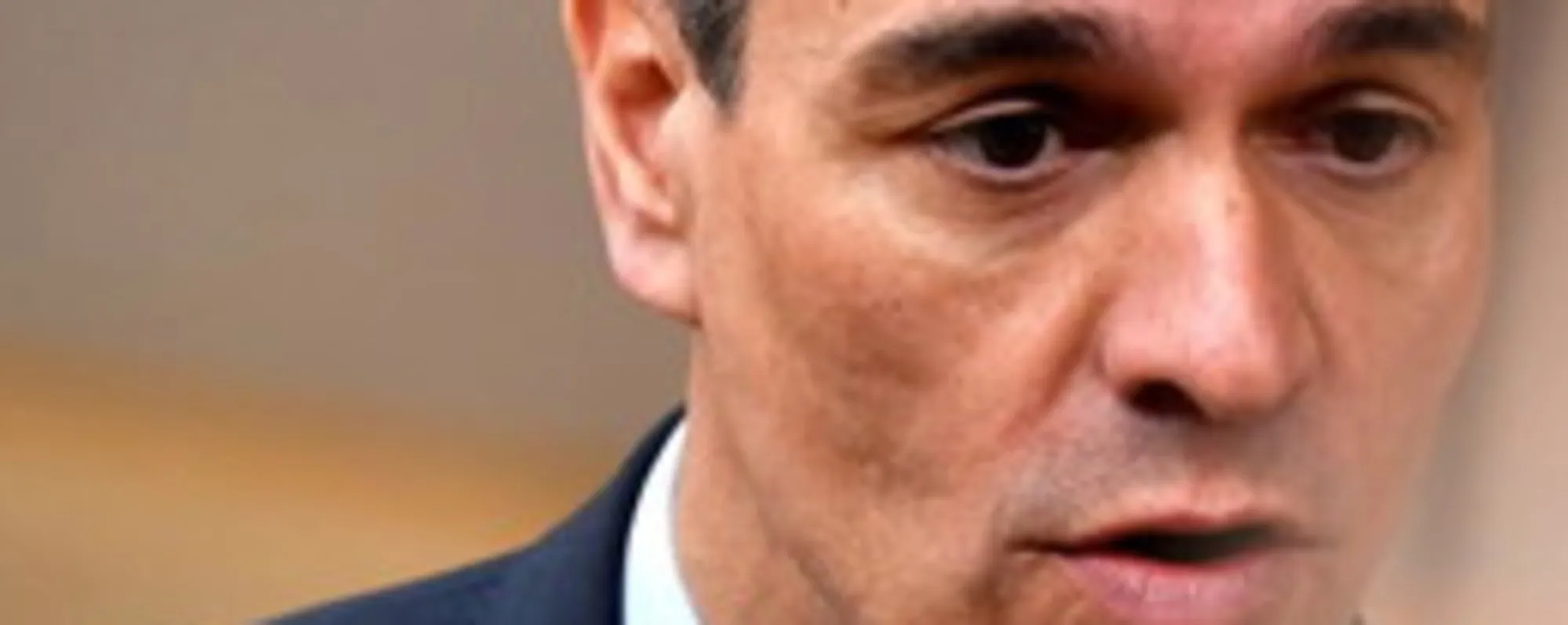 Pedro Sanchez, mossa disperata: per tenersi la poltrona...