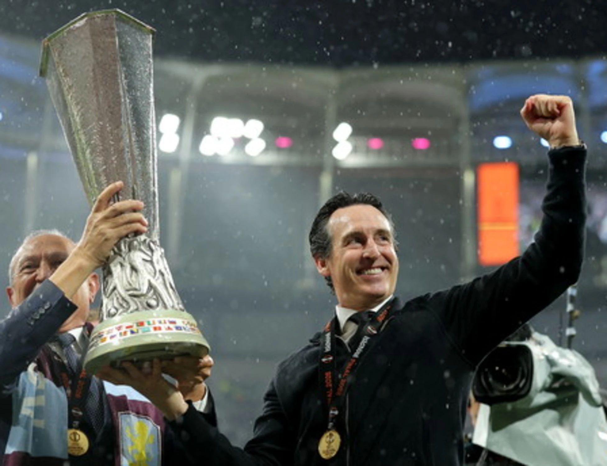 Europa League, trionfo Aston Villa: Unai Emery è il re del "portaombrelli"