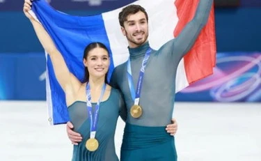 Milano-Cortina, esplode lo scandalo per l'oro alla Francia nella danza sul ghiaccio