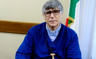 https://media.liberoquotidiano.it/1i0BM9ECLKy3M6CDBKtkiUHc5WbLamQhftYdue3NX4o/width:800/quality:90/aW1hZ2VzLzIwMjUvMDkvMjgvMTIxMTQ4NjcxLWE4M2UzNTE1LTkwMDEtNDQ1My1iOTQ3LWFjN2ViNWQ2MmM4Mi5qcGc.webp