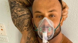 Il guru del fitness negazionista: "Il coronavirus non esiste". Prende il Covid e muore a 33 anni