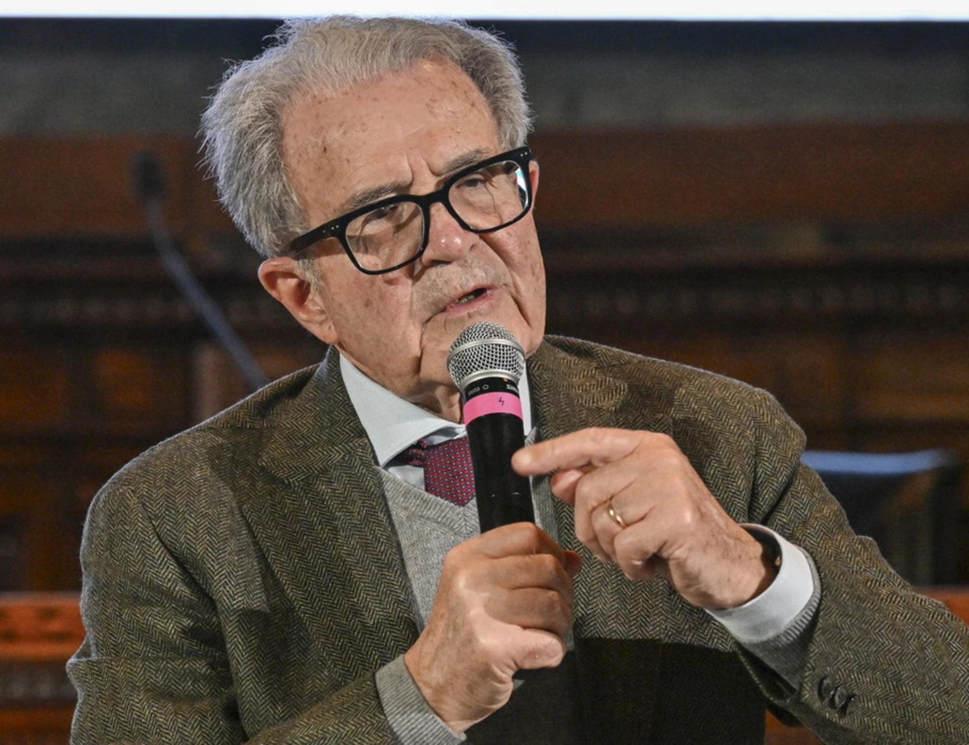 Prodi e il referendum per cacciare Orban