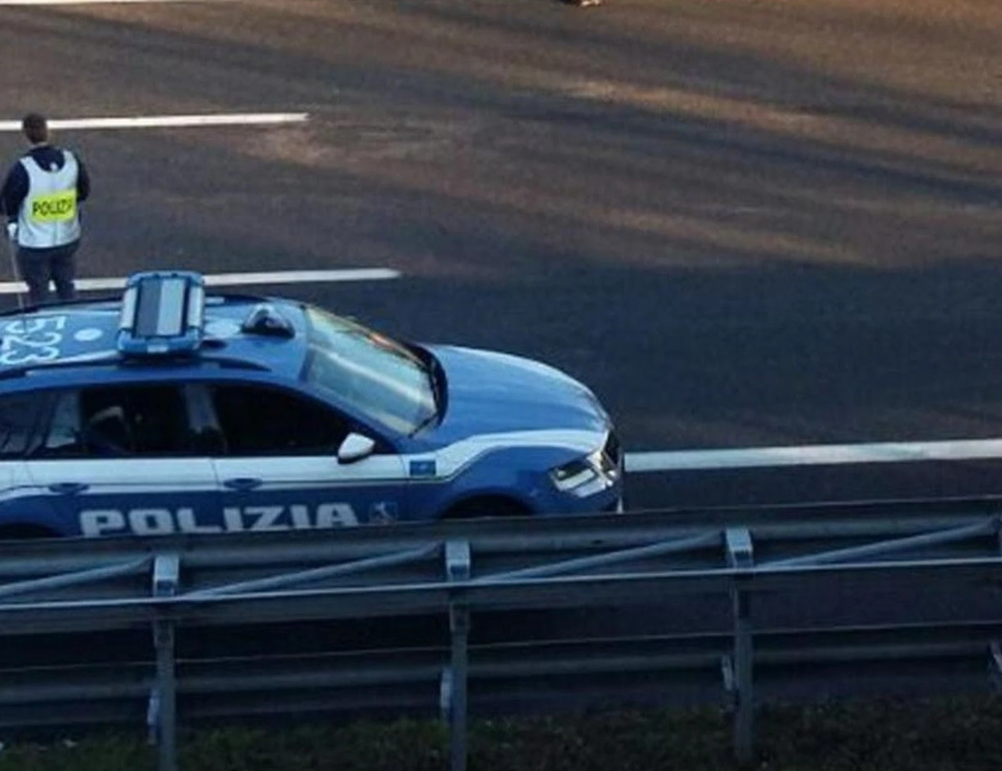 Dramma sull'A21, viaggiano col figlio 31enne morto in macchina: la scoperta choc