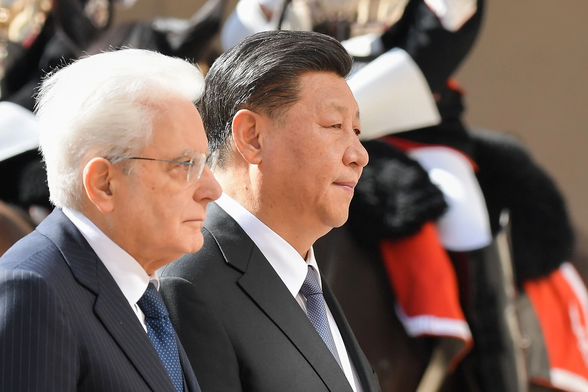 Cina, la trappola del debito di Pechino su porti e ferrovie: così Pechino si può comprare l'Italia