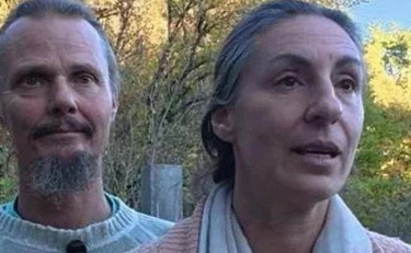 Famiglia nel bosco divisa a Natale, "violenza di Stato senza precedenti"