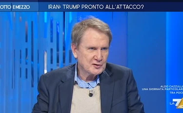 Otto e Mezzo, Lucio Caracciolo zittisce lo studio: "Meloni... ma quale regime?"