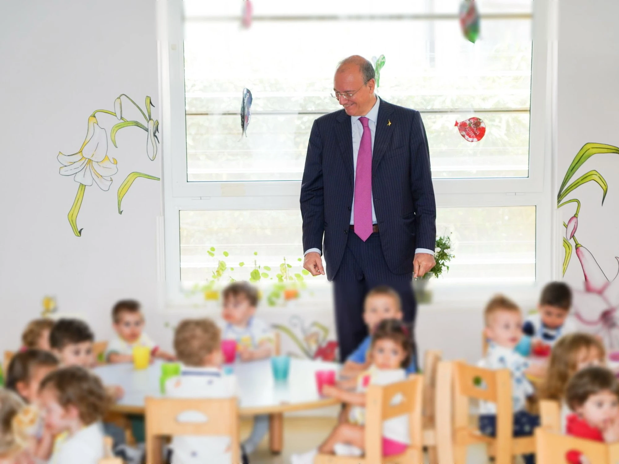 Asili nido, Valditara firma il decreto per nuovo Piano di interventi: “Altri 800 milioni. Ogni famiglia deve contare su un sistema educativo che supporti la crescita dei figli”