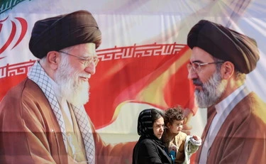 Iran, la giornata. Pakistan, rumors sulla nuova proposta di pace. Ue: "Teheran, numero-choc di esecuzioni"