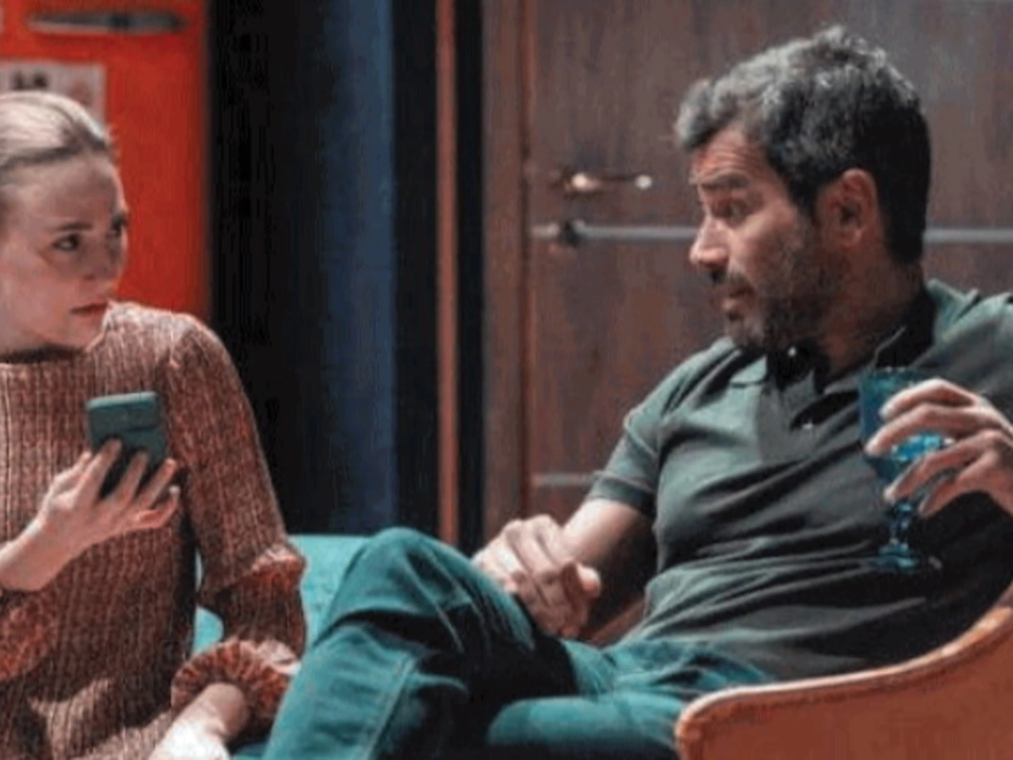 Segreti, misteri e tradimenti: l'amore ai tempi del cloud