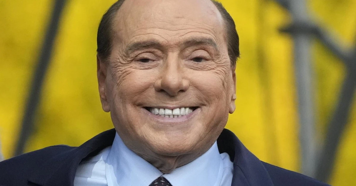 Silvio Berlusconi, Sallusti: finisce l'esilio della vergogna