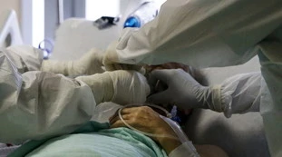 Coronavirus, bollettino 5 dicembre: 21mila contagi, 662 morti. Gli ospedali vedono la luce dopo un mese di inferno?