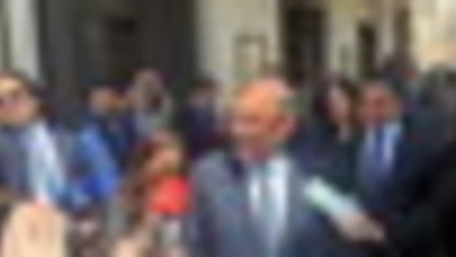 https://media.liberoquotidiano.it/2-5__oprcFKSAi6UZ01511aW-SsvuQ8B-N7Imf_gHJ8/width:800/quality:90/aW1hZ2VzLzIwMjYvMDUvMTEvMTMyNzIzODg1LWU5NTdkNzVjLWU1OGMtNDFiNi1hYzBkLWI3YWQ1ZmQ0YzRkYS5qcGc.webp