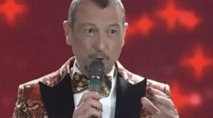 Amadeus "salta", un impensabile ribaltone su Rai 1: "Chi prende il suo posto"