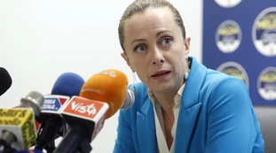 Giogria Meloni smaschera i compagni con Kamala Harris: "Immigrati rispediti a casa? E la sinistra fa finta di niente"