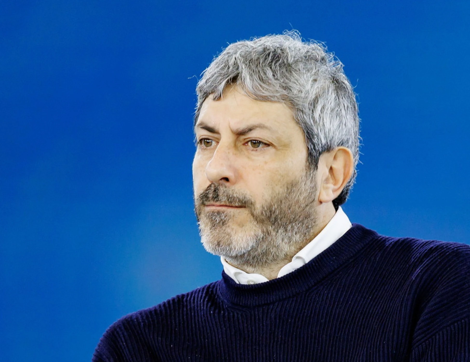 Roberto Fico, scorta anche in aereo: scoppia la polemica per le spese del contiano