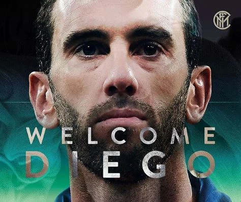 L&apos;Inter annuncia Godin: &quot;Nuovo sceriffo in città&quot;. Gode Antonio Conte: mossa decisiva