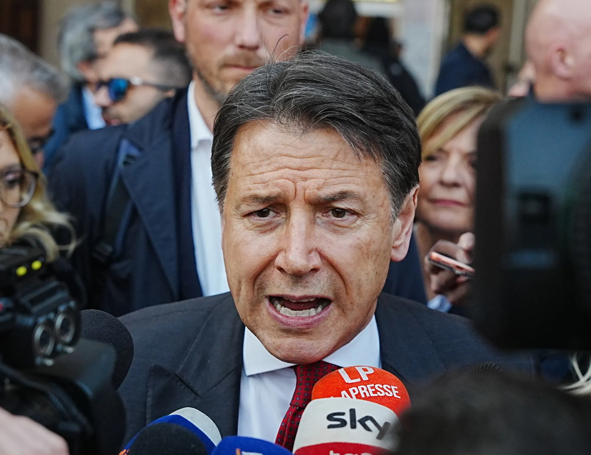 Giuseppe Conte, FdI: "Audizione in Commissione Covid? Ridicolo quel che dice in tv"