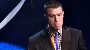 Fedez, attacco di panico sul palco a Sanremo: "Stavo per vomitare, ho chiamato lo psichiatra. E alle 10 del mattino..."