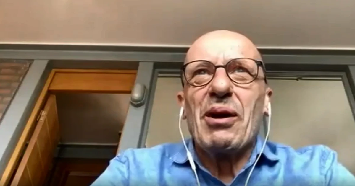 Alessandro Sallusti si collega da casa a L'aria che tira? Occhio, cosa si sente: uno strepitoso momento di tv