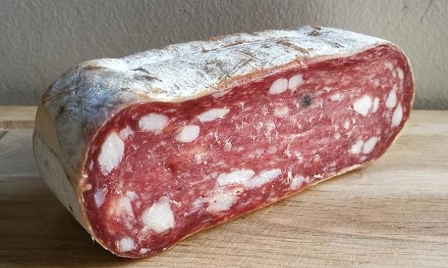 Salame con la listeria: allarme in Italia e in Europa, può causare la meningite