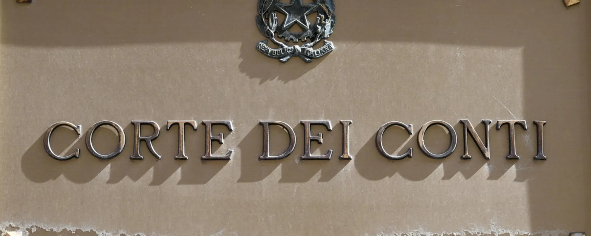 Leggi l'articolo: Ponte, lo scandalo: colpo di mano della Corte, vieta di vedere la registrazione (aperta a tutti)