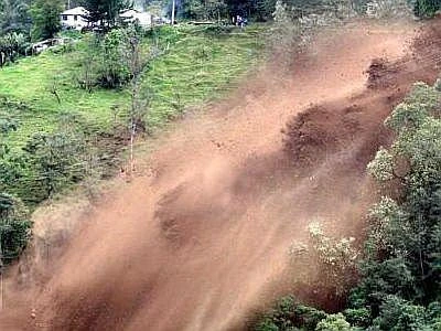 Oltre 5 mila i paesi ad alto rischio di alluvioni e frane, ma prevenzione nulla