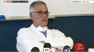 Silvio Berlusconi con il coronavirus, Alberto Zangrillo: "Bollettino, paziente a rischio. Ecco perché l'abbiamo ricoverato"