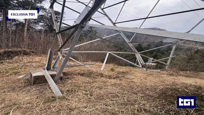 A Trieste sabotaggio di un oleodotto strategico per l'Europa: le immagini Tg1