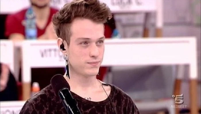 Amici, l'annuncio di Irama che inquieta i fan: "Perché ho bisogno di andarmene", vita stravolta?