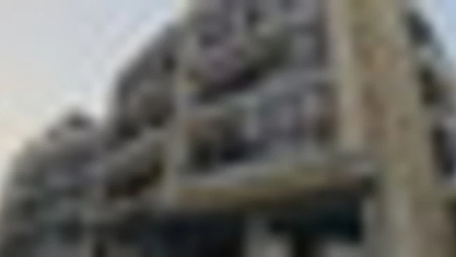 Israele: raid simultanei su infrastrutture a Beirut e Tiro