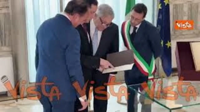 https://media.liberoquotidiano.it/2LF-je4-Ttzy3TIQ2m6VmhChMTpZC6mj9zk7oAW6QUg/width:800/quality:90/aW1hZ2VzLzIwMjYvMDUvMDgvMDkzMTEzMTkzLTY4M2RlYjYxLTRlNDItNDMwYi05ZmViLWUwOWRiNmUwZmUzMC5qcGc.webp