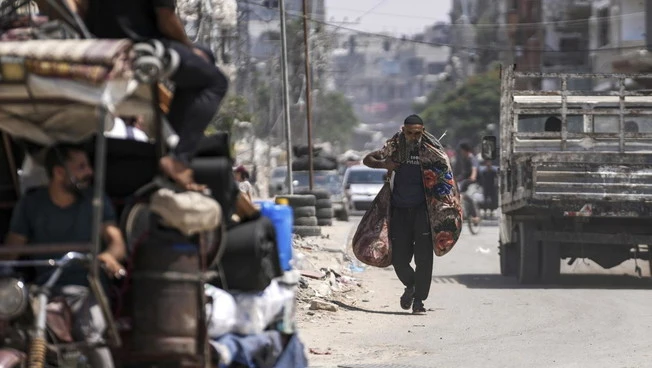 Gaza, secondo voi Netanyahu dovrebbe accettare una tregua?