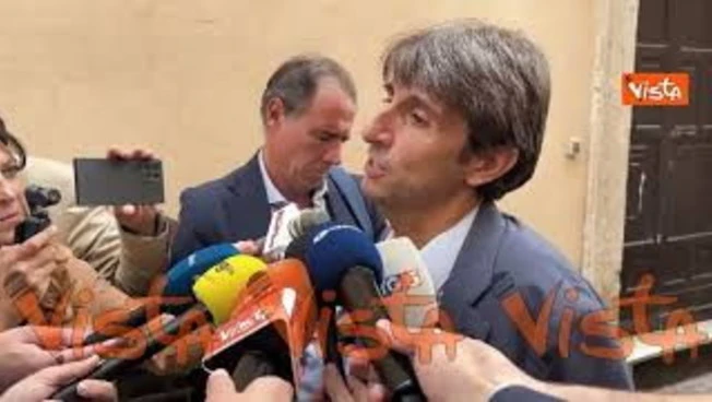 https://media.liberoquotidiano.it/2M1fyjr1i12Mce-Pswisx3IZrAia506Hj1DWVxbV5MA/width:800/quality:90/aW1hZ2VzLzIwMjYvMDkvMjQvMTUxNjEzNjI2LWQwMzE1Y2RjLWZlZDMtNGQ2Mi1iZDgxLTExZTBkMzc2ZDJhMS5qcGc.webp
