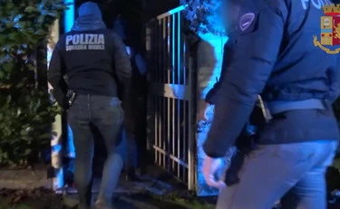 Mestre, ruba la casa a un disabile e lo segrega in garage: cacciata grazie al governo