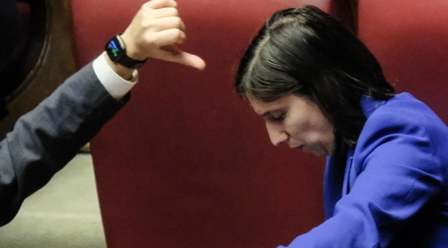 Elly Schlein "processata" dal Pd: la riunione di Bonaccini