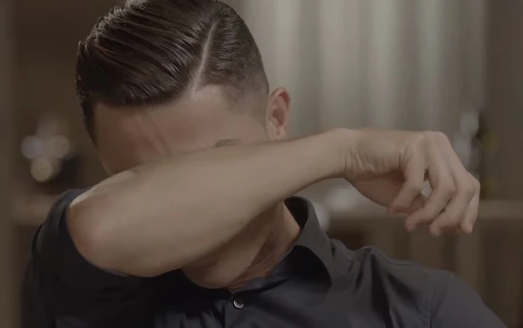 Cristiano Ronaldo, crollo emotivo: piange in diretta tv parlando del padre morto / Video
